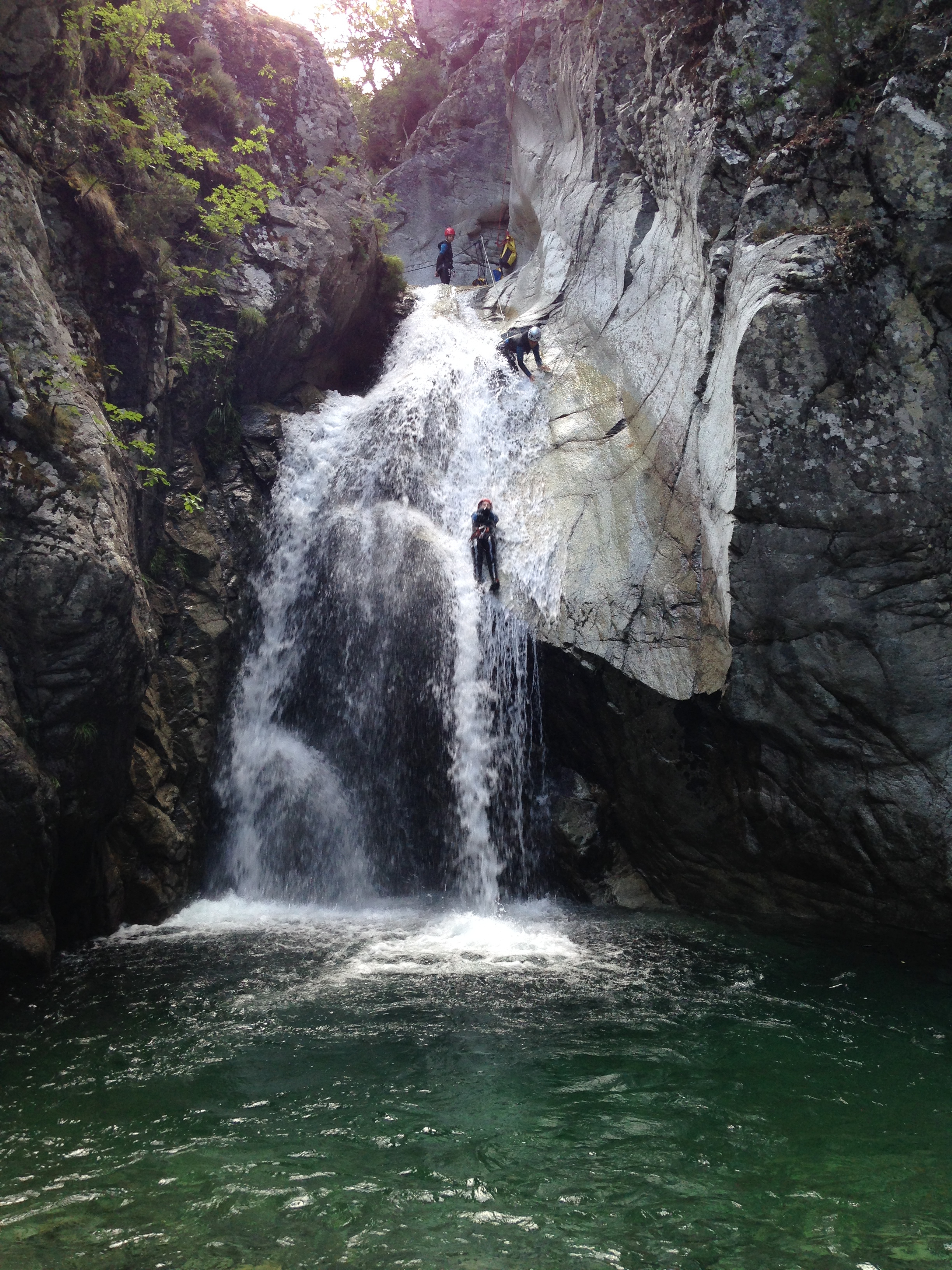toboggan naturel et saut dans le canyon du Verghellu