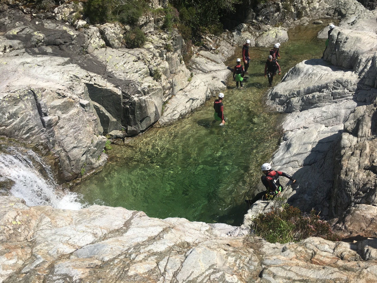 Marche dans la rivère du Zoicu en Corse